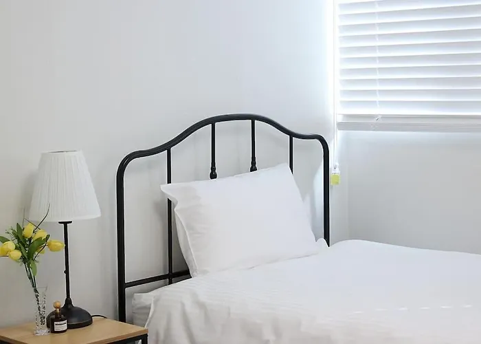 Apartment #2room 3beds #airport Bus Stop 2min #kspo Concert Seoul
